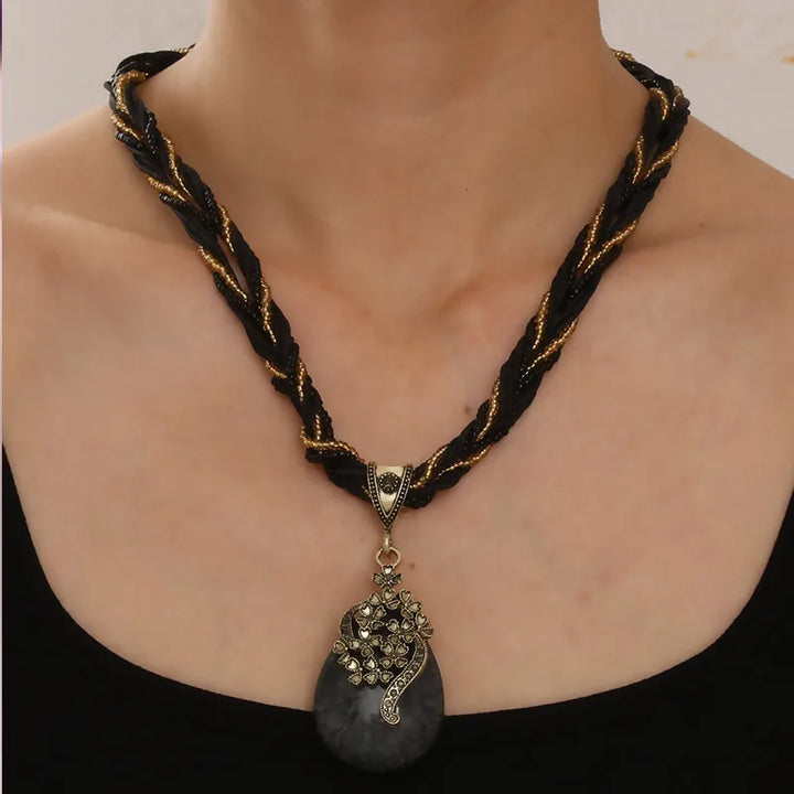 Siena Pendant Necklace