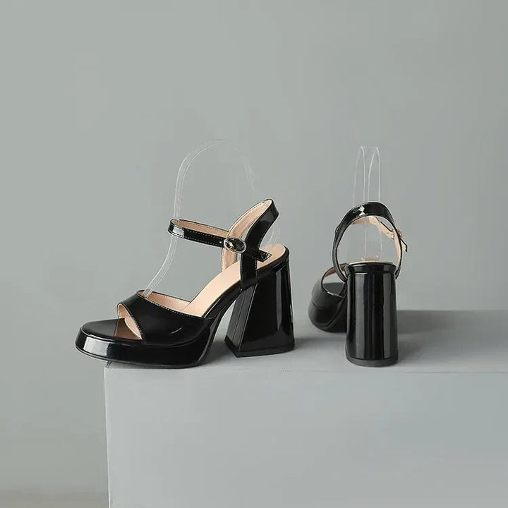 Luxe Gloss Pumps